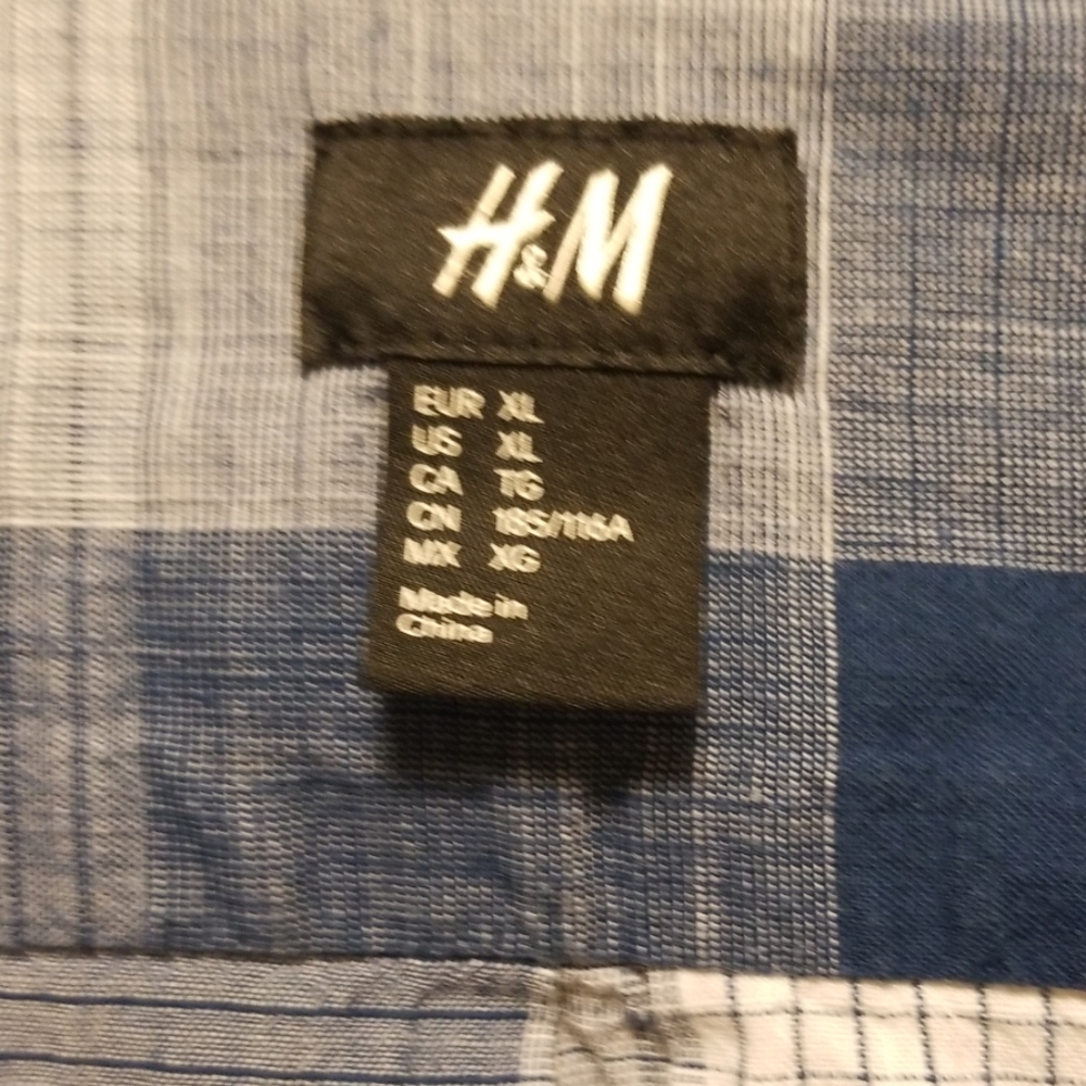 H&M Button Up Shirt - Picture 2 of 2